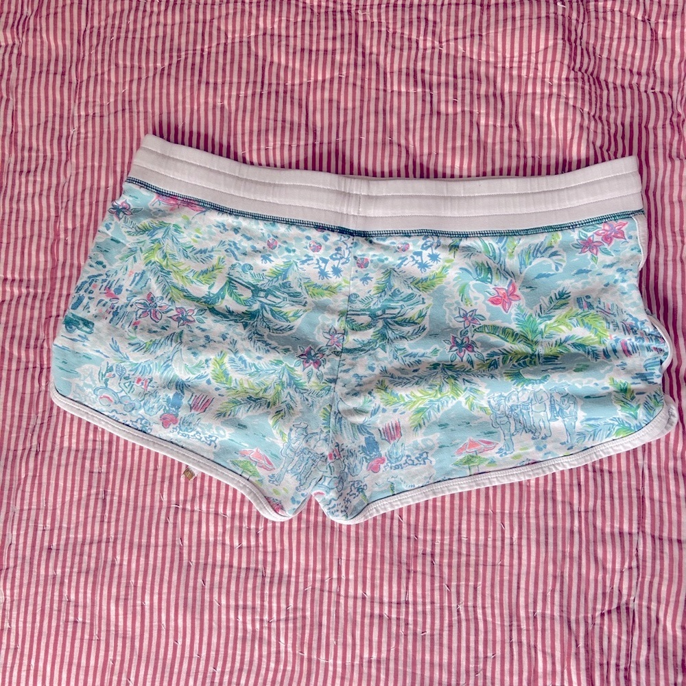 Lily Pulitzer beach shorts palm tree print - Picture 2 of 3
